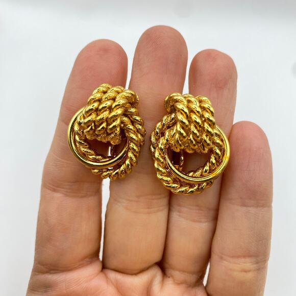 Vintage NAPIER 10K Gold Plated Rope Texture Love Knot Statement Earrings - Picture 2 of 9